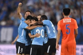 乐鱼-包含鲁能客场失利，三连败令球队陷入低谷的词条